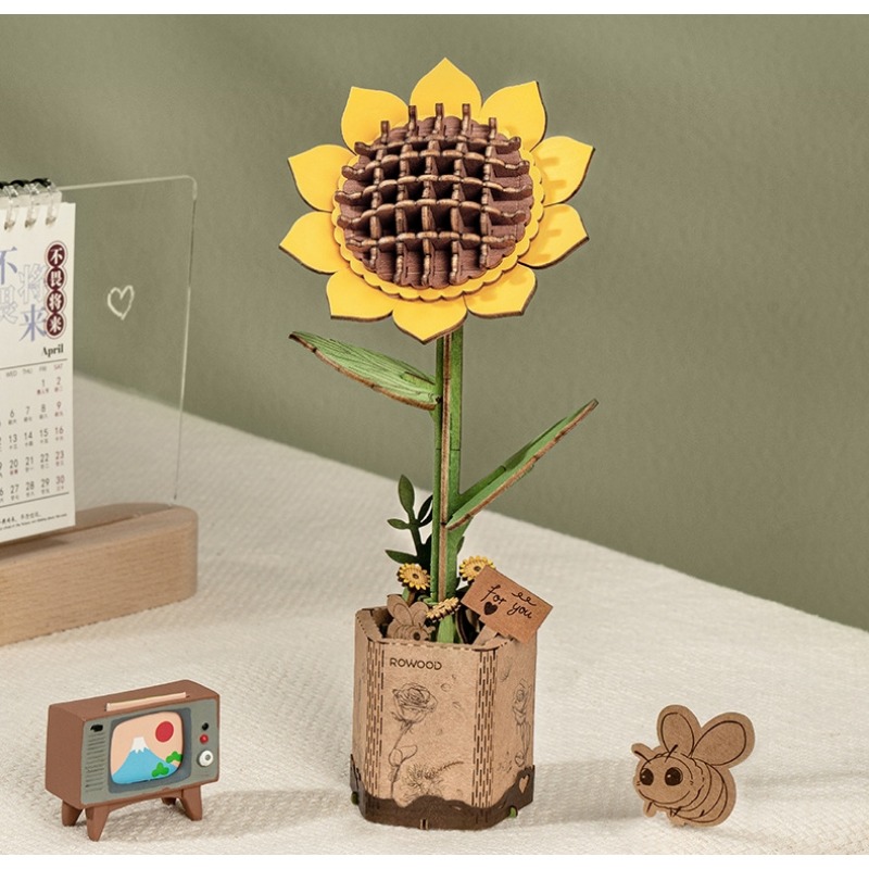 Cosplay Prop Display - Building Block Potted Flower Model DIY